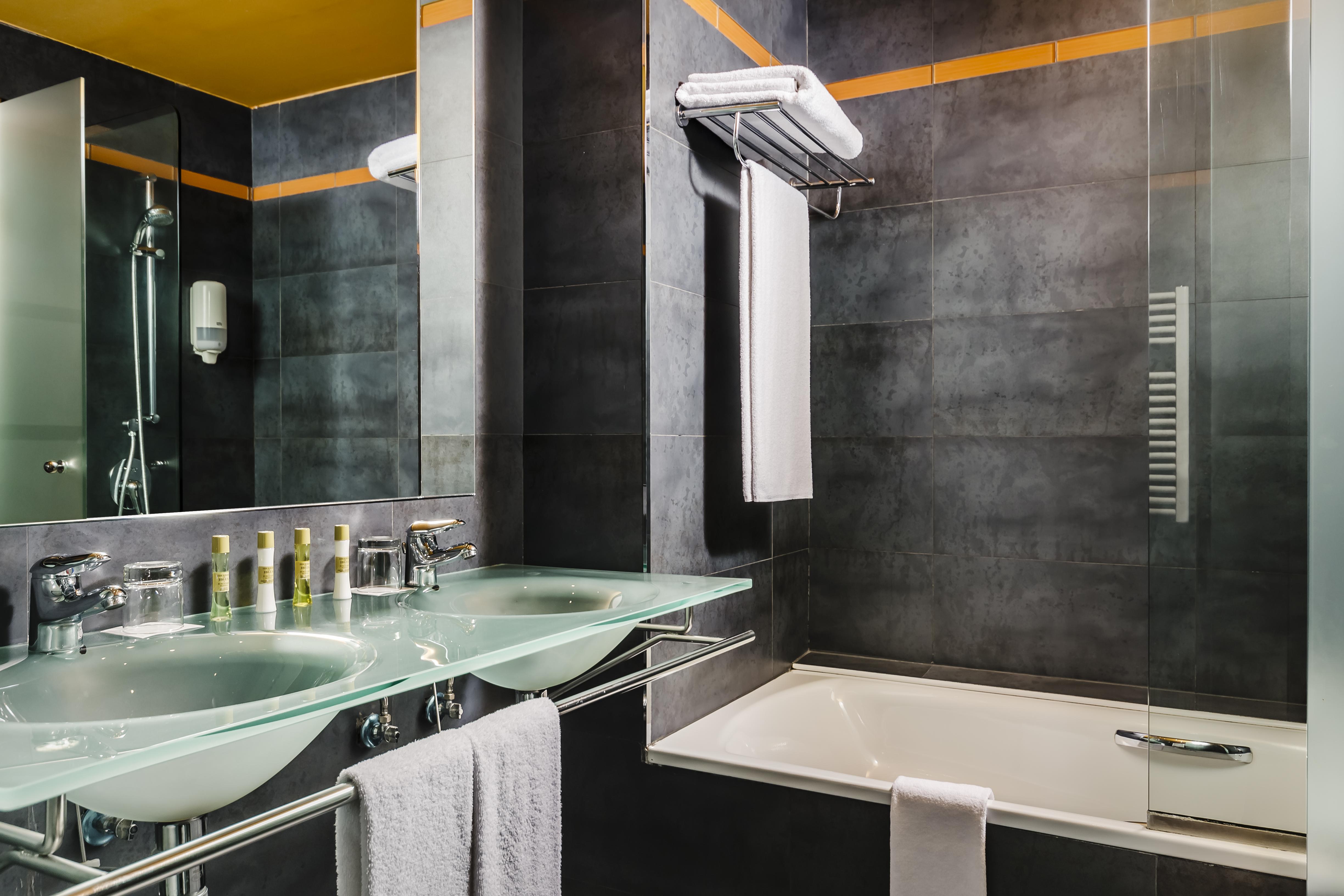 Hotel Eurostars Reina Felicia à Jaca Extérieur photo