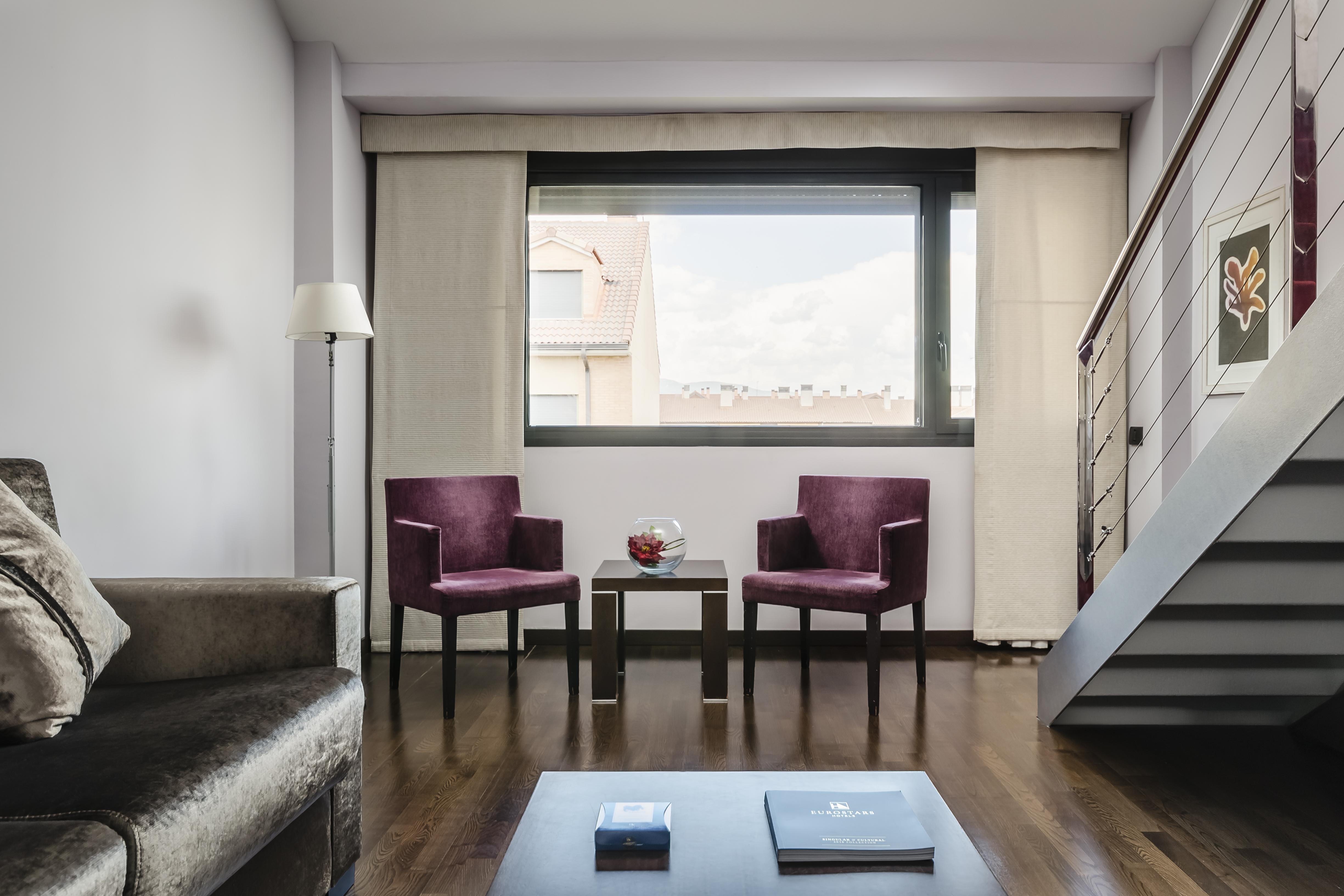 Hotel Eurostars Reina Felicia à Jaca Extérieur photo