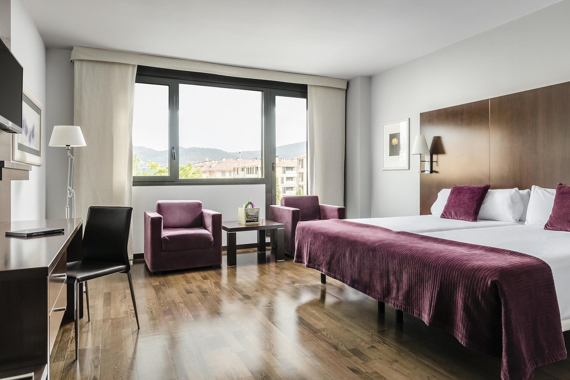 Hotel Eurostars Reina Felicia à Jaca Extérieur photo