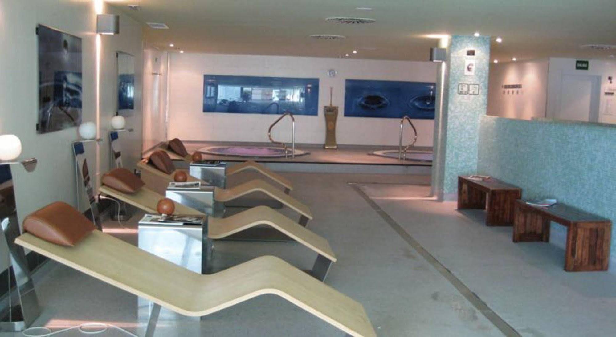 Hotel Eurostars Reina Felicia à Jaca Extérieur photo