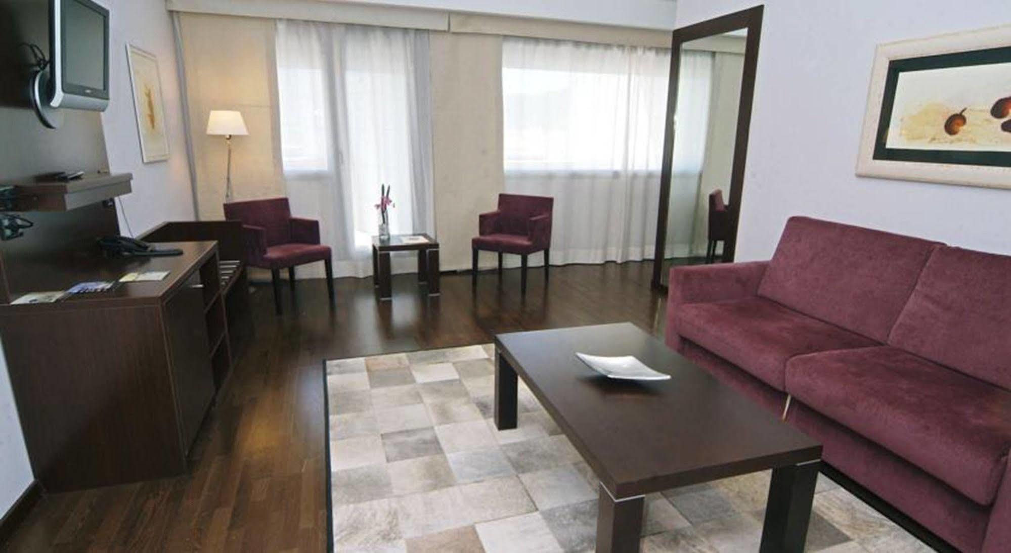 Hotel Eurostars Reina Felicia à Jaca Chambre photo